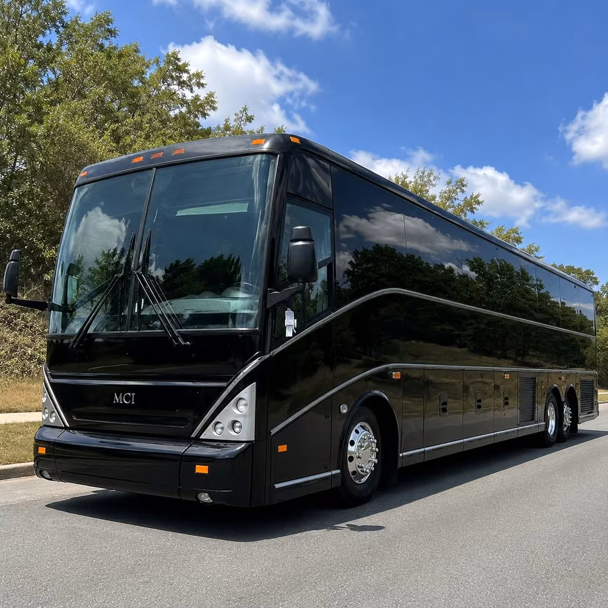 bus rentals for midwest city concerts music festival