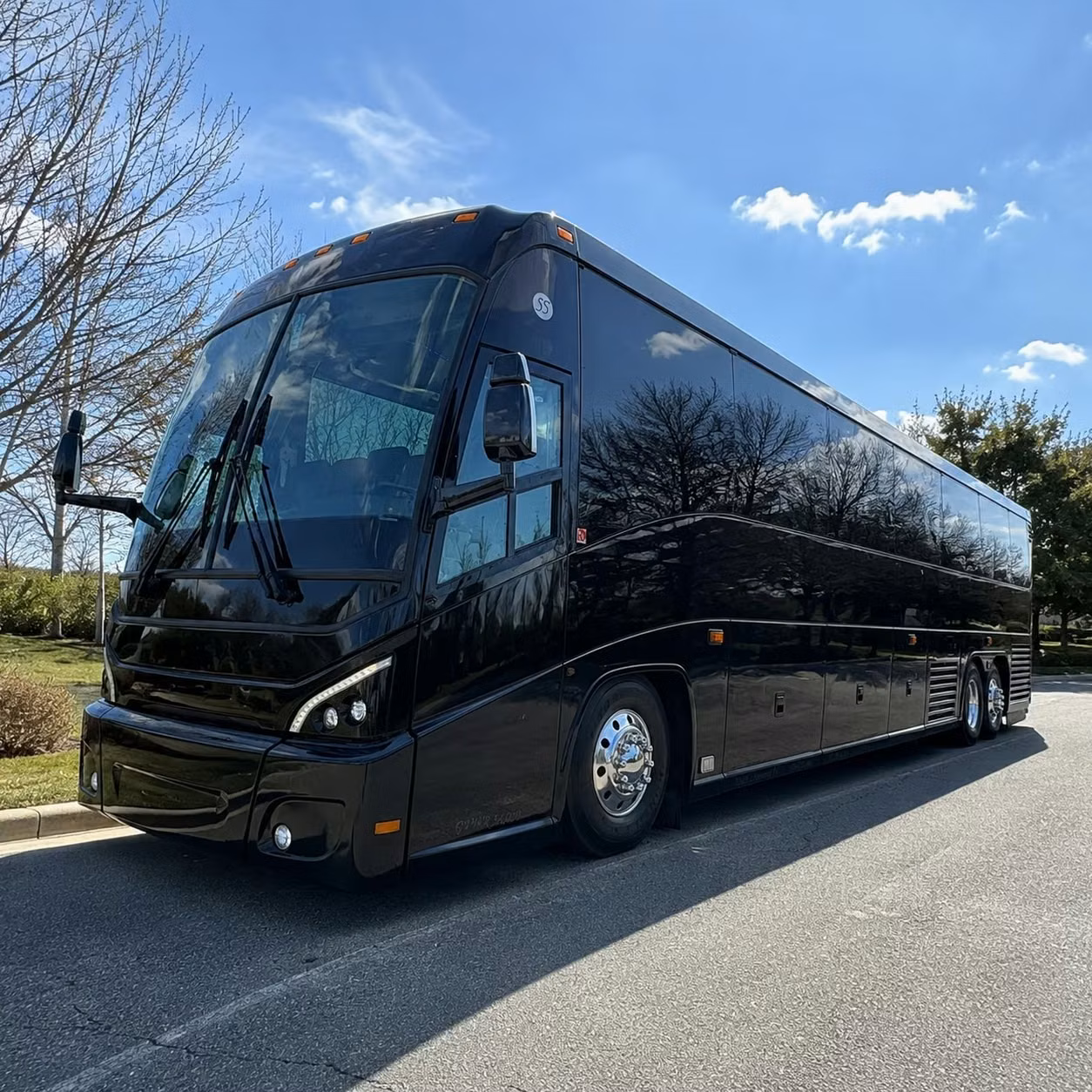 corporate event and conference shuttle bus rentals in midwest city